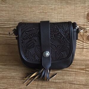 Gingersnap Brown Tooled Design Shoulder Handbag with interchangeable Snap decor